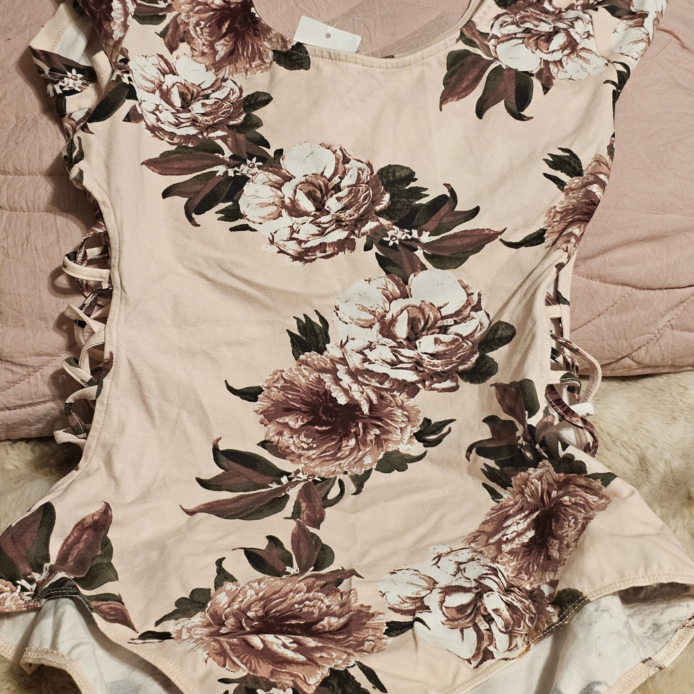 Floral Lace-Up Bodysuit in Cream and Brown